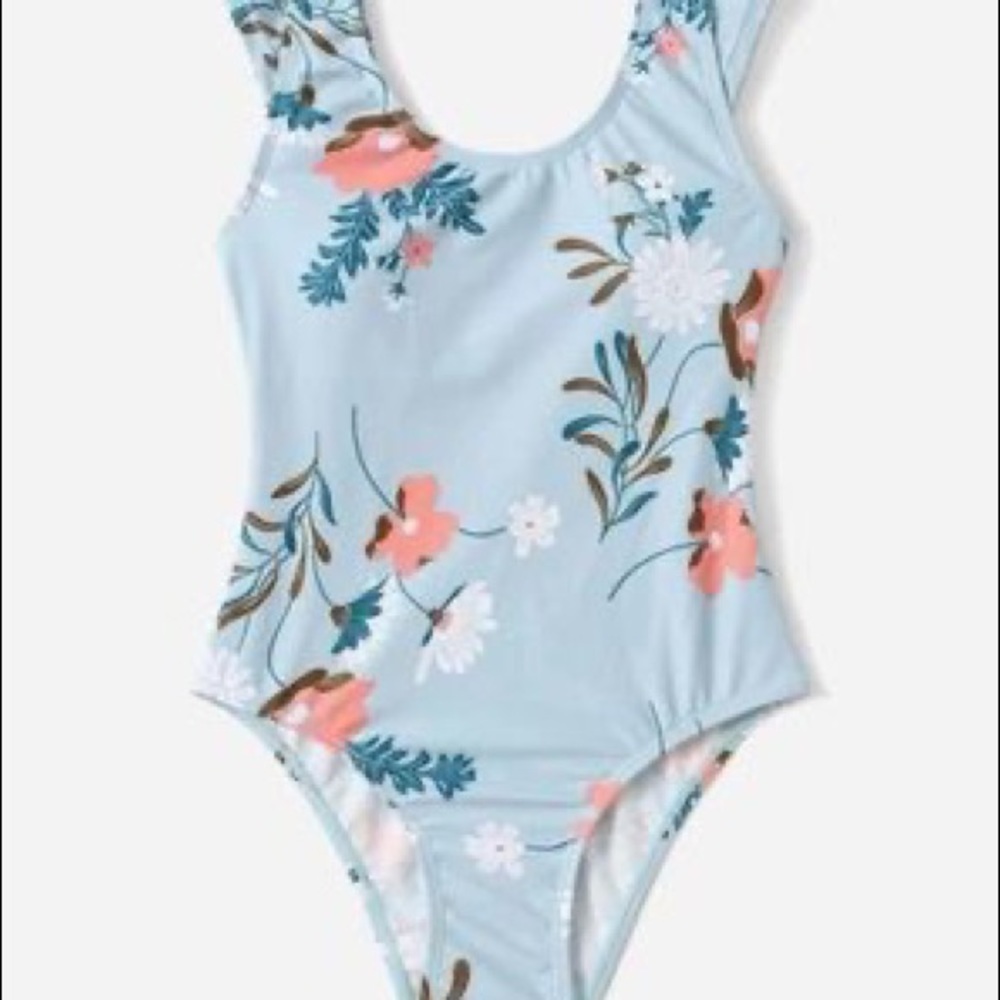 SHEIN Girls Bathing Suit